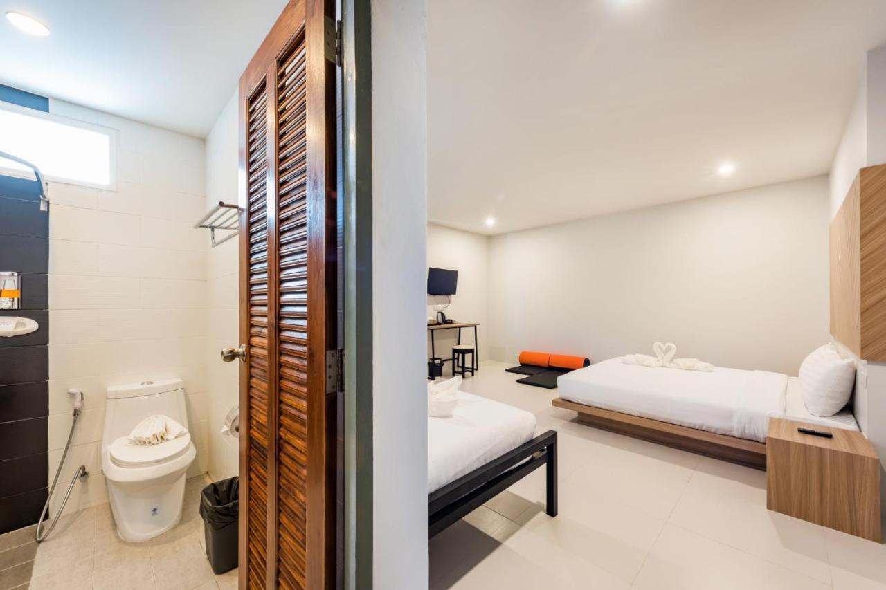 Phuket Marine Poshtel - Sha Plus Чалонг Екстер'єр фото