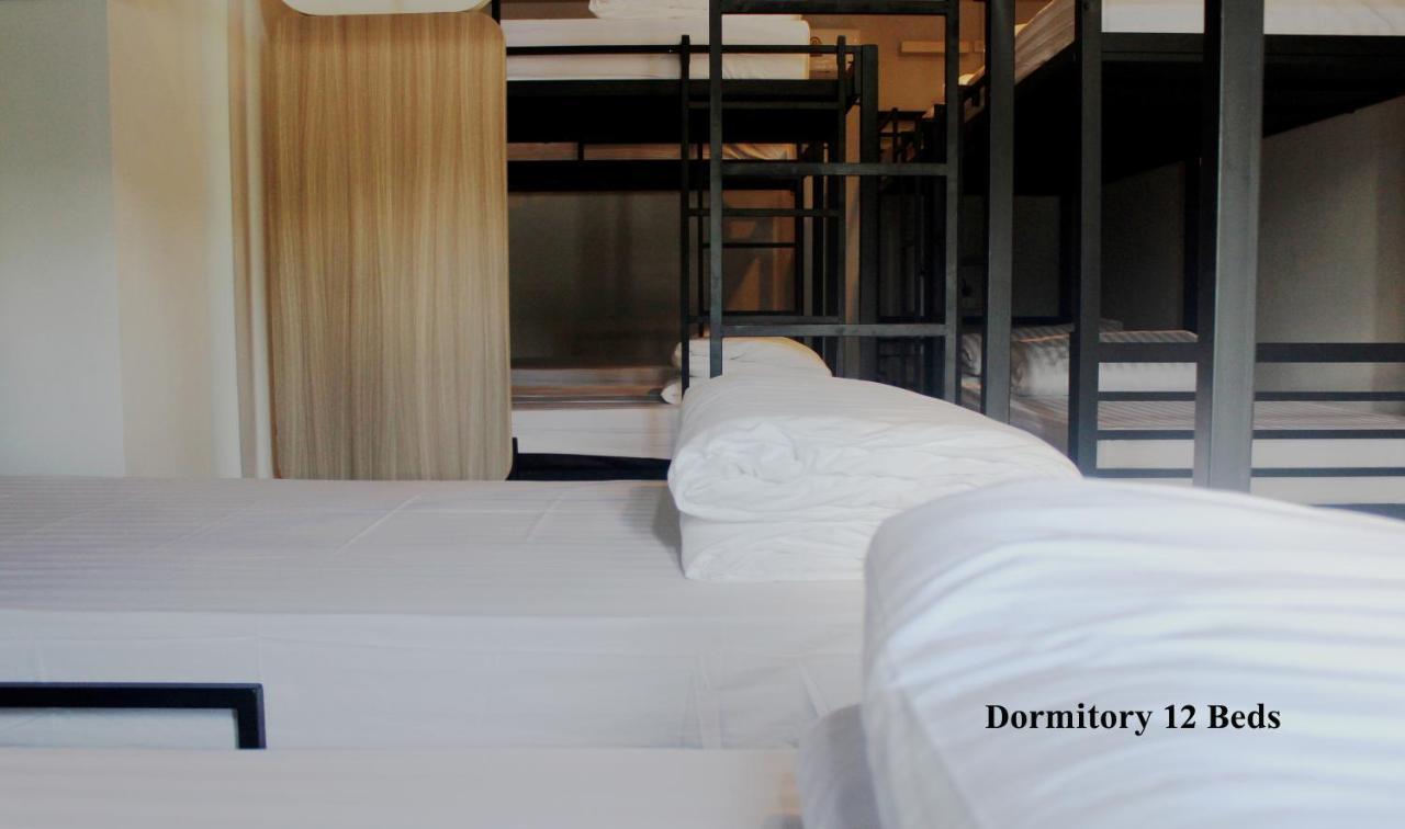 Phuket Marine Poshtel - Sha Plus Чалонг Екстер'єр фото